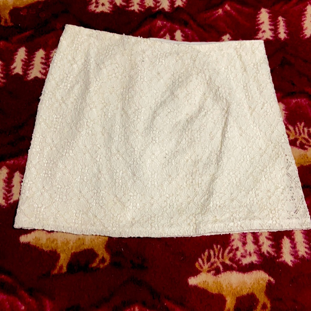 White hollister mini skirt. Size 1